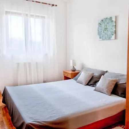 Apartment Klaudio