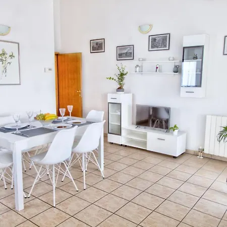 Klaudio Apartment